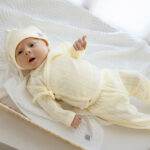 Conjunto 3 Piezas Polaina Jubón Cruzado y Gorro 100% Algodón Punto Canalé Bebé